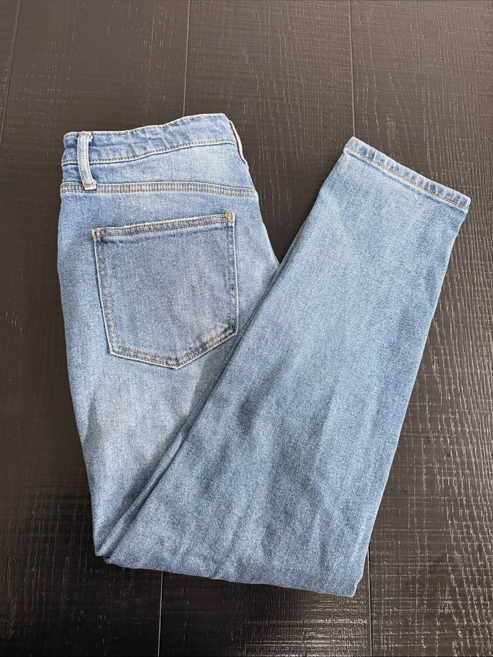 No Boundaries Women's Straight Leg Light Blue Denim Jeans